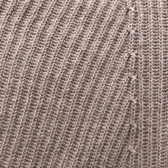 Wilfred (Aritzia) chalmers sweater - Picture 12 of 12